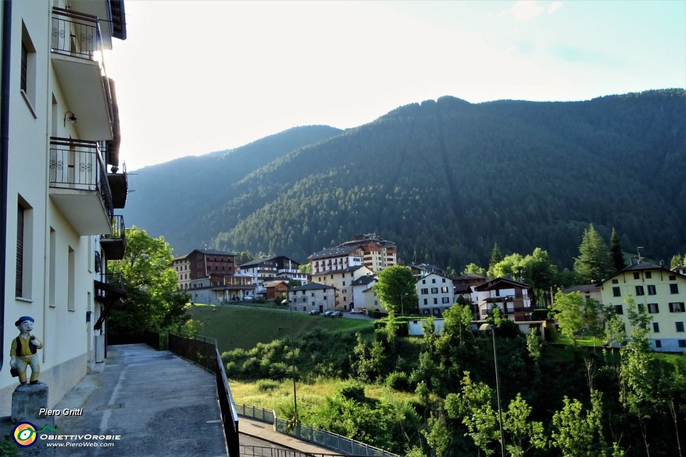 13 Vista su Piazzatorre.JPG